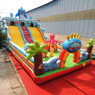 LISL1013 Shark Inflatable Slides 14x7