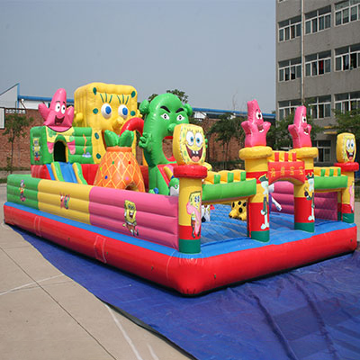 LILA1028 Sponge Bob Inflatable Playgrounds 10x6