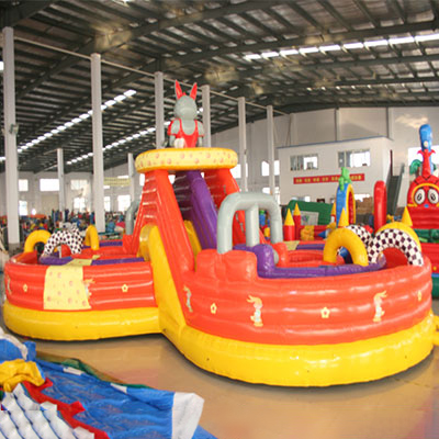 LISP1020 Inflatable Obstacle Course