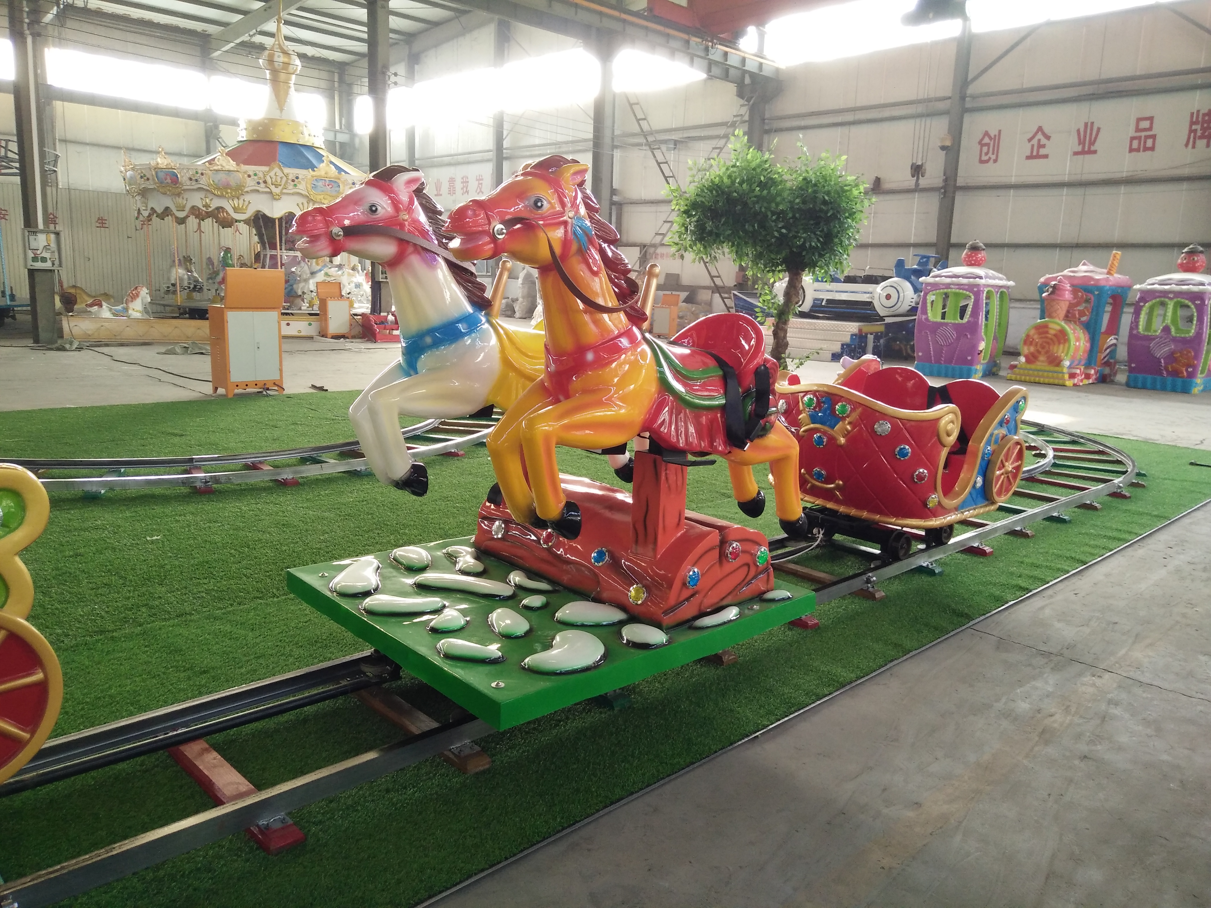 LMTT1004 Track Horse Train Rides