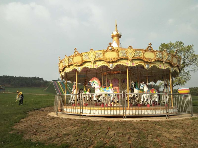 LMCR1002 Luxury Carousel