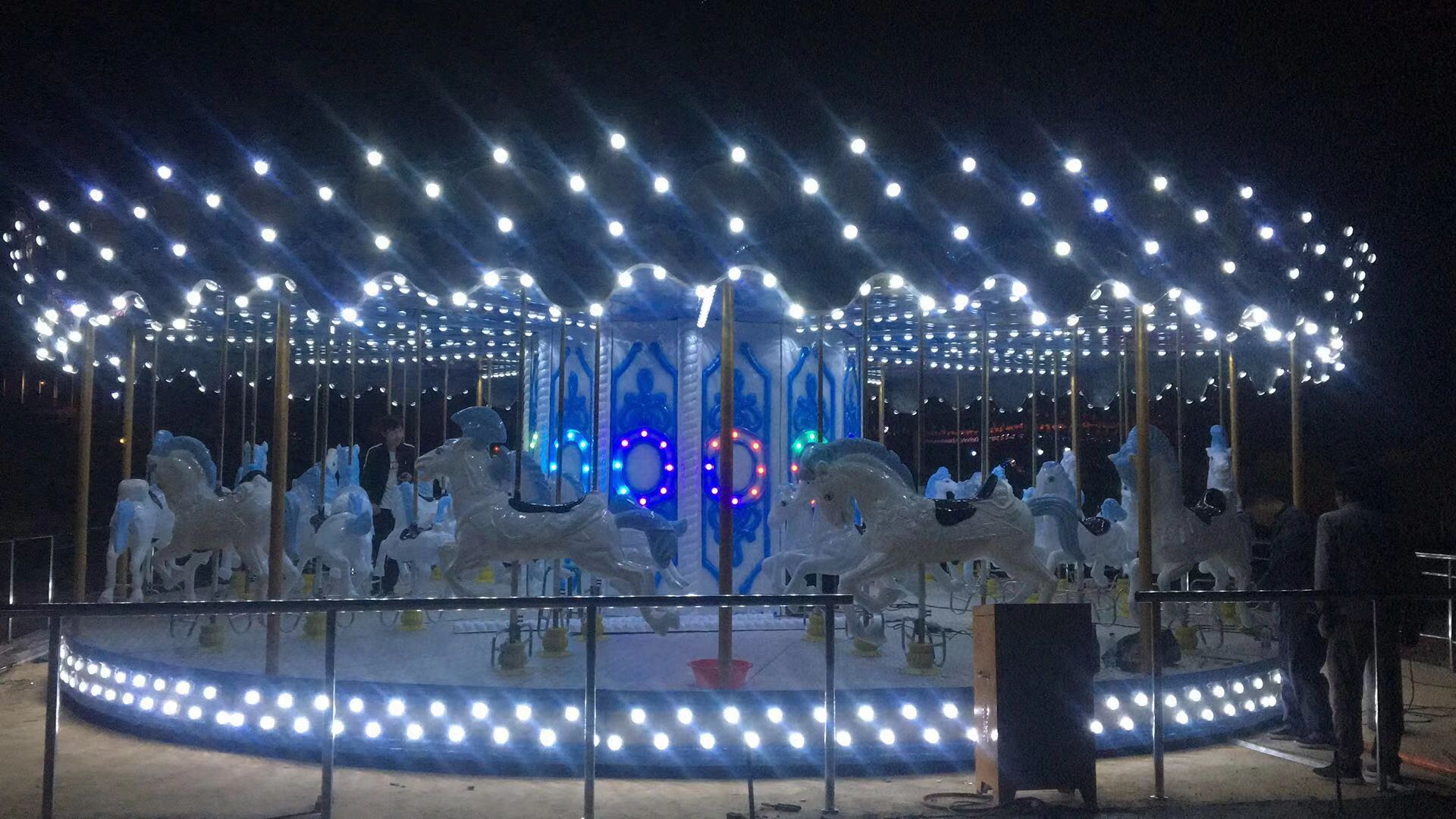 LMCR1008 Luxury Carousel